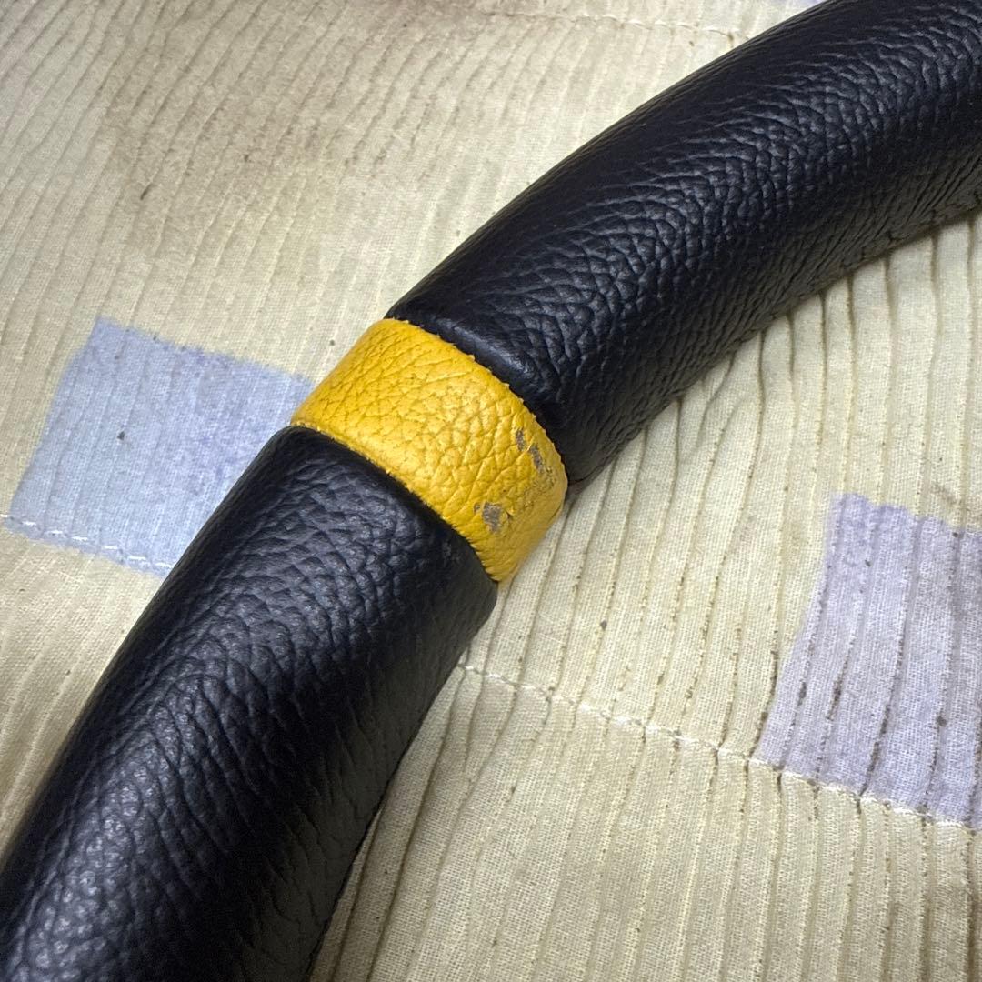 momo ステアリング 黒