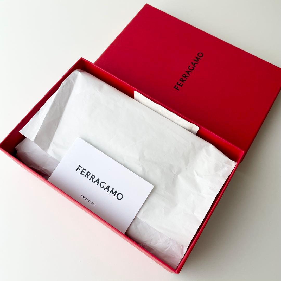 Ferragamo フェラガモ ヴァラリボン 長財布 ブラック レザー 新品