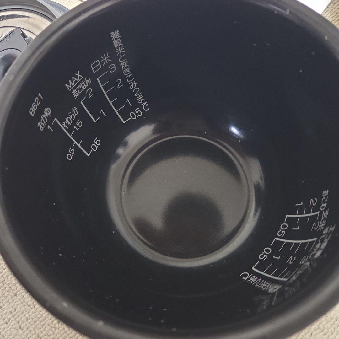 ZOJIRUSHI 炊飯器 3合炊き ホワイト　NP-RU05型