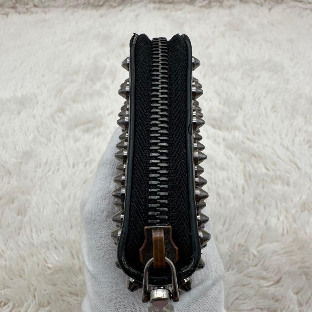 ✨美品✨ルブダン　長財布　ラウンドジップ　スタッズ　パネトーネ　レザー　黒