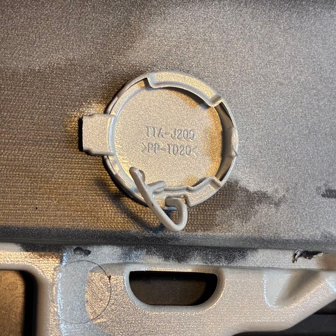 0717 ホンダ　N-BOX カスタム　フロントバンパー　グリルセット. JF3