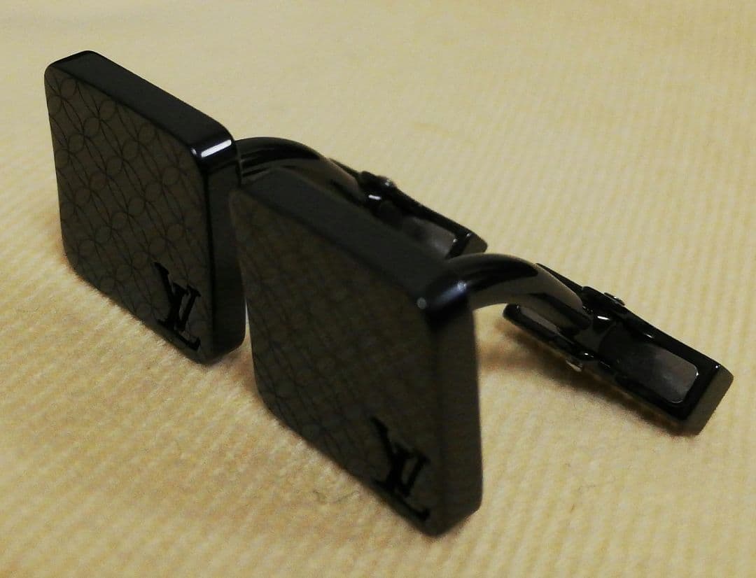 未使用・箱付★ルイ ヴィトン ブトン ドゥ マンシェット シャンゼリゼ カフス