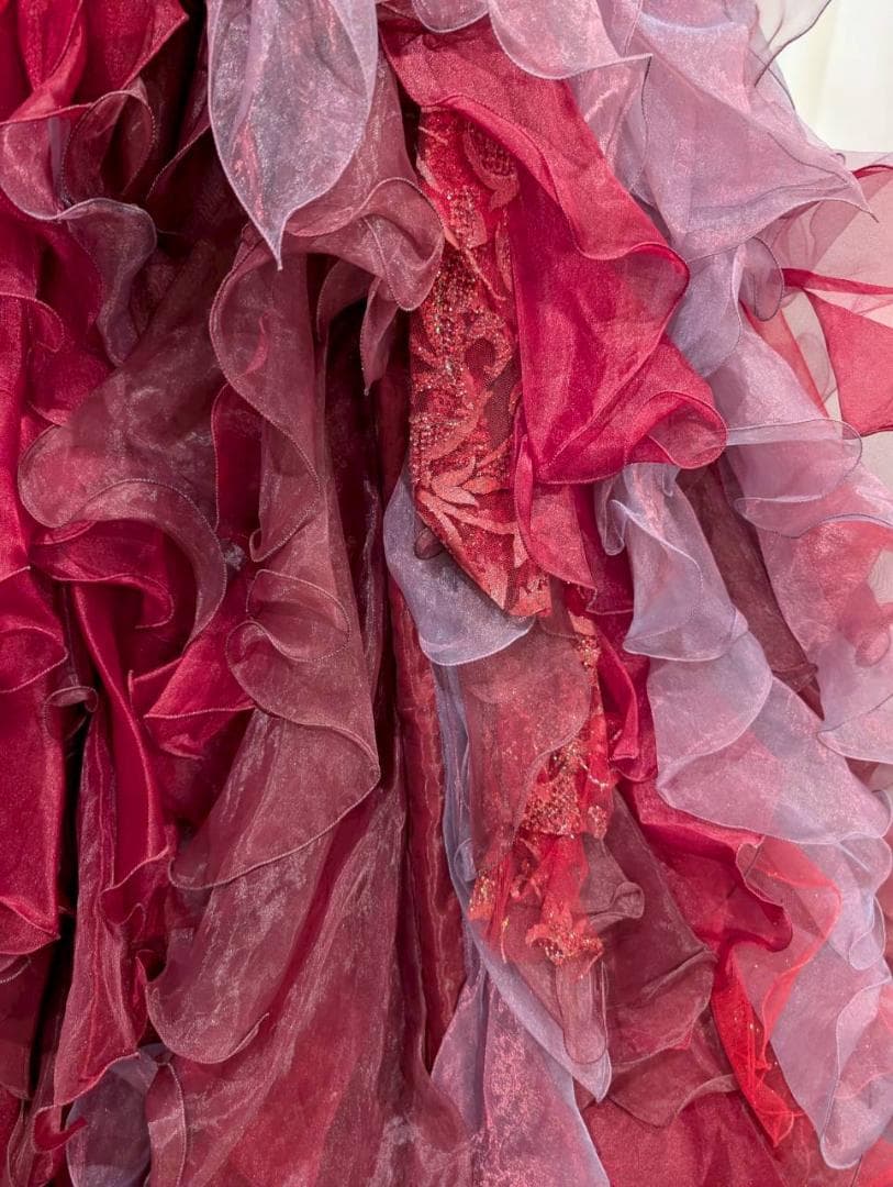 赤紫のフリルストラップレスドレス　ウェディング　ミュージカル　衣装　コスプレ