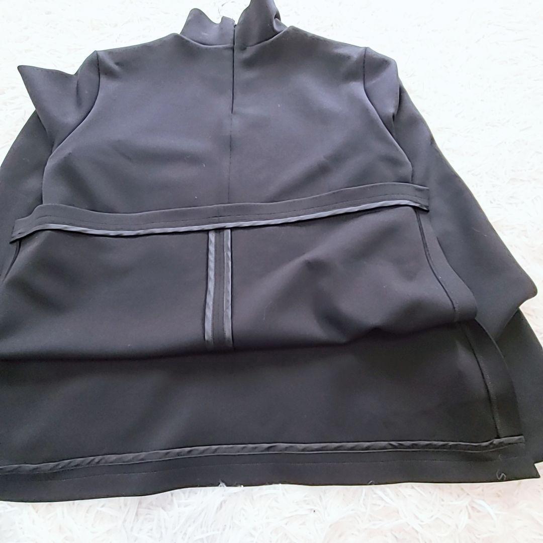 2024AW 極美品アドーア 完売色 黒 ストレッチダンボールカットソー