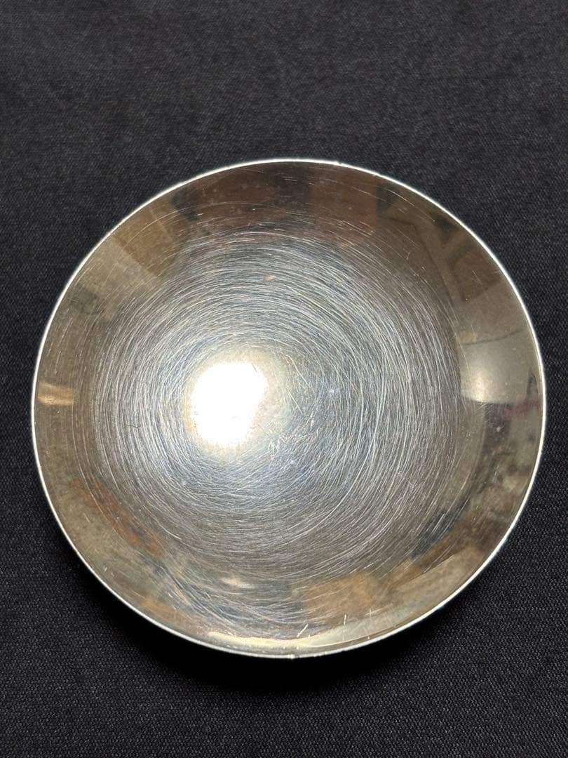 【純銀製】純銀杯+笹吹き銀。総重量67.8g！Sv1000 純銀！盃に刻印有り！