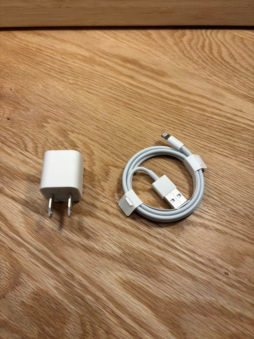 Apple iPhone SE3 64GB エクスプレス交換品　美品