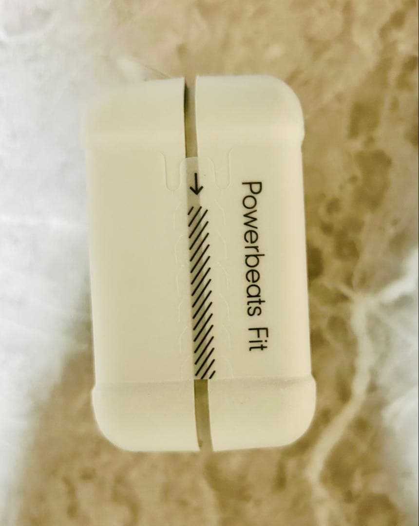 （最終値下げ）【未開封新品】beats Powerbeats Fit ブラック