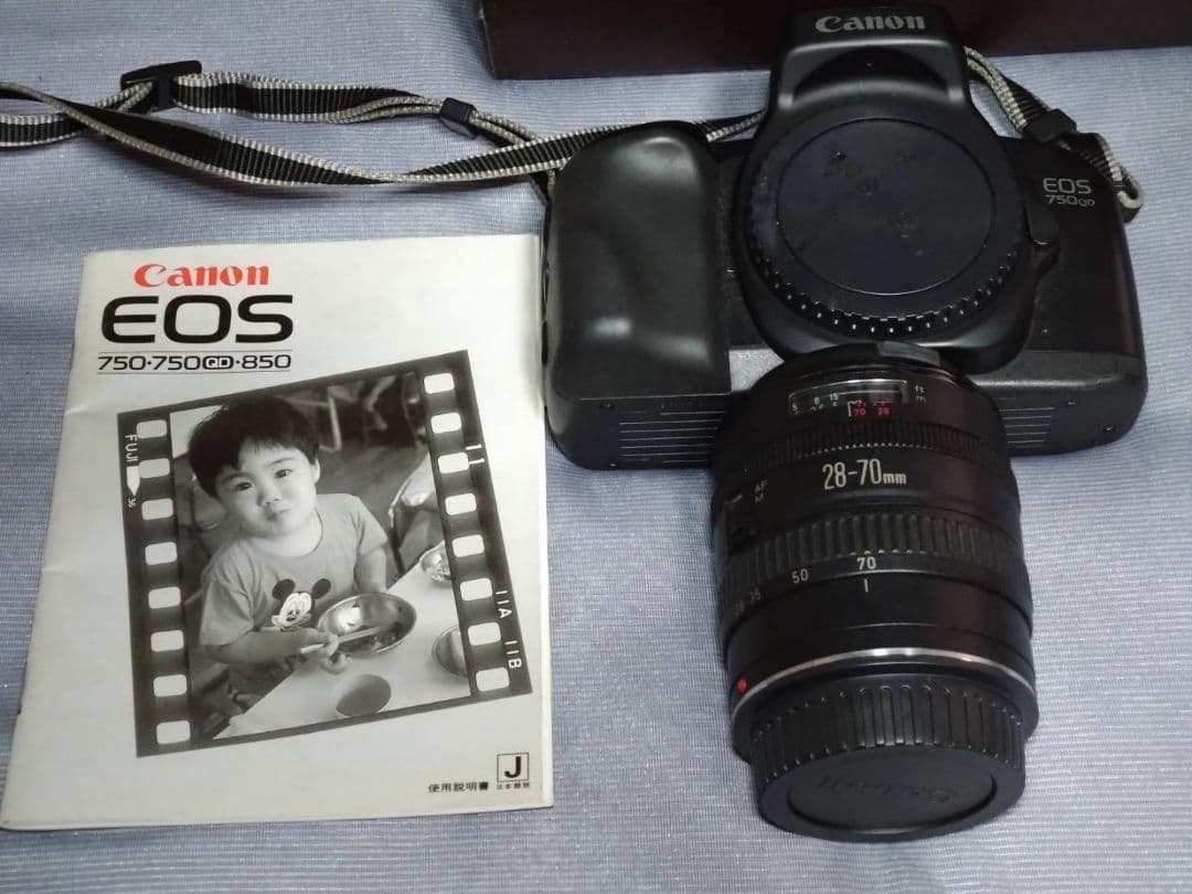 CANON　EOS　750ＱＤ