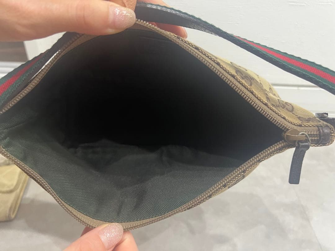 GUCCI GGキャンバス クラッチバッグ