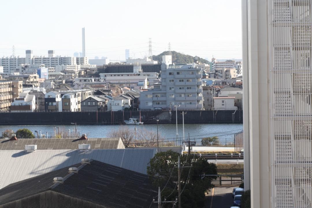 キャノン　 LENS　EF 85㎜F1.8 　 フード、前後キャップ付き　並品