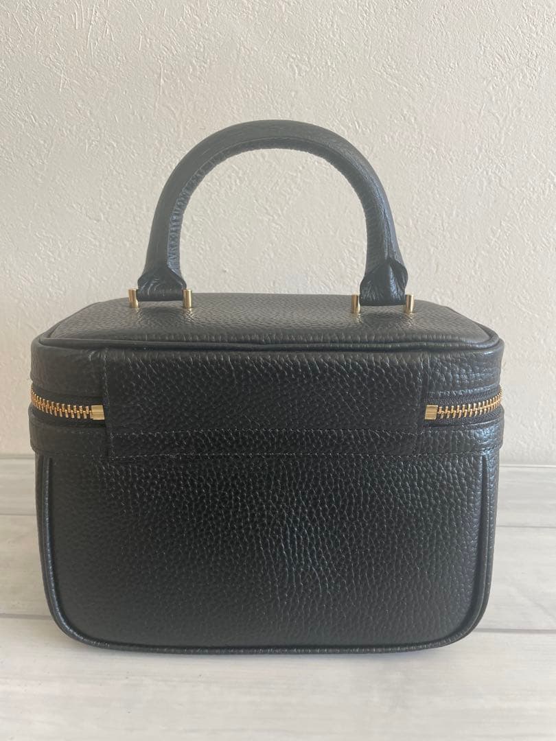 ch!iiibag チーバッグ　ブラック　レザー バニティ