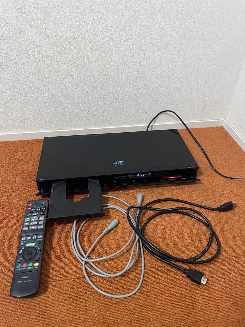 Panasonic パナソニック 3Dブルーレイレコーダー 【3番組同時録画】