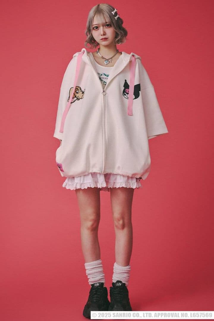 タグ付き【ガルフィー×クロミ】コラボ　大好きボンディング半袖パーカー　白　大きめ