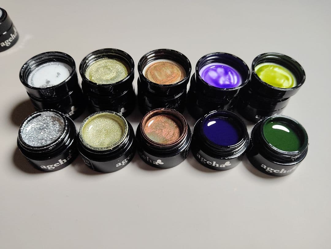 【お値下げしました！】ageha ジェルネイル 30色セット《カラーチャート付》