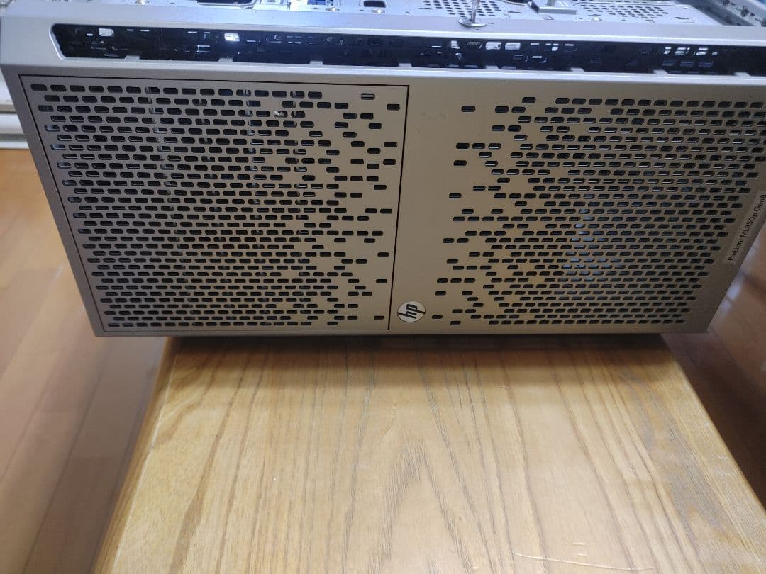 HPサーバー　proliant ml350p gen8