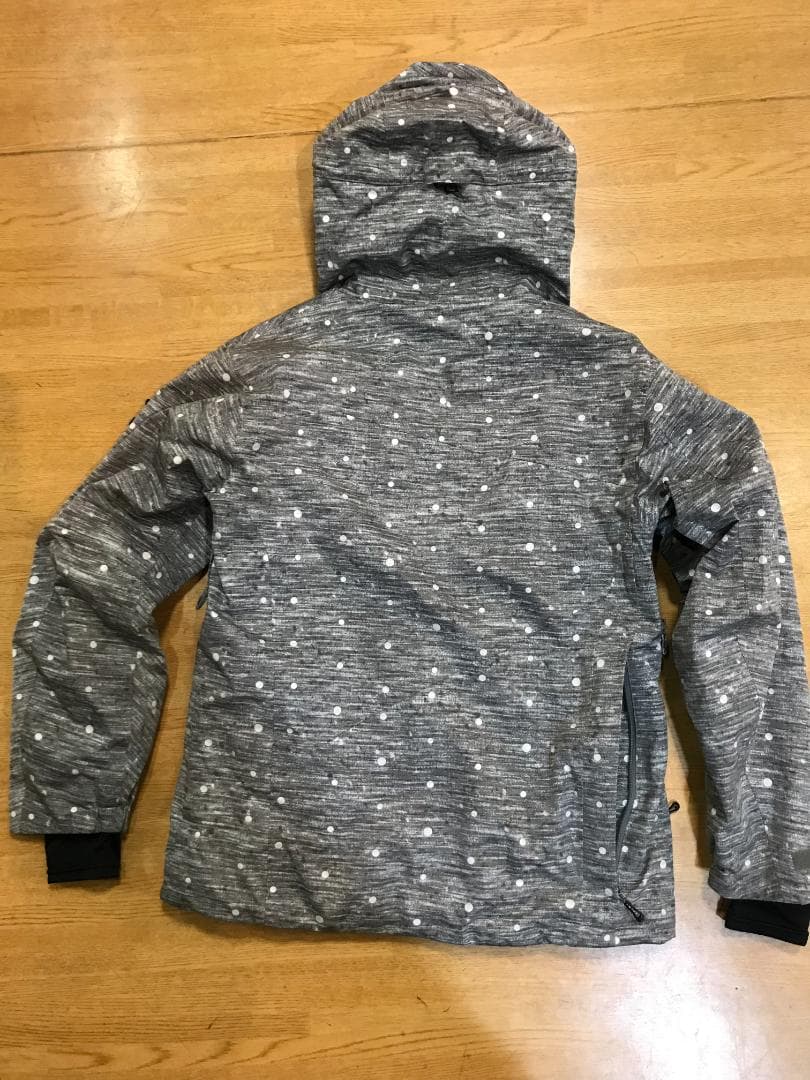 最終価格　MIZUNOストレッチ中綿ブレスサ－モジャケット　グレー　/Ｌサイズ