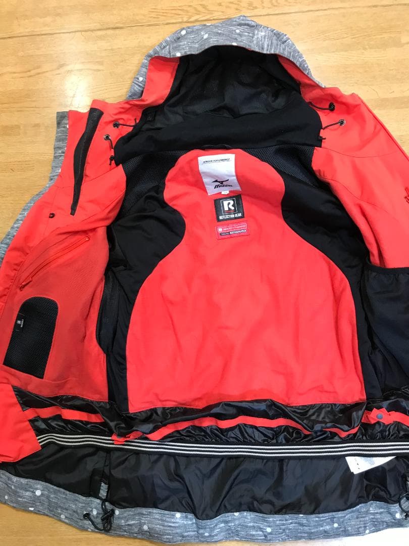 最終価格　MIZUNOストレッチ中綿ブレスサ－モジャケット　グレー　/Ｌサイズ