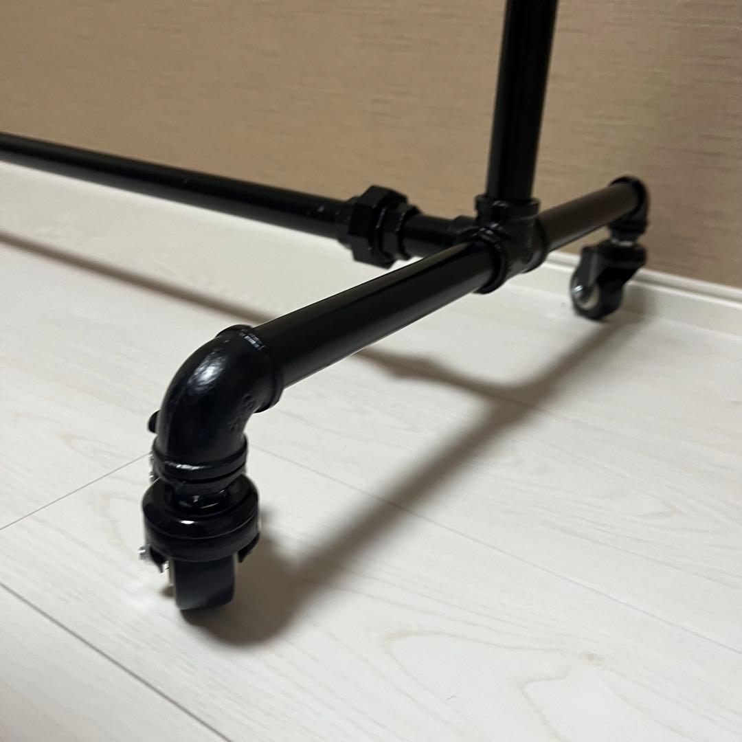 ハンガーラック ガス管 水管 アイアン パイプ 黒　頑丈 アンティーク