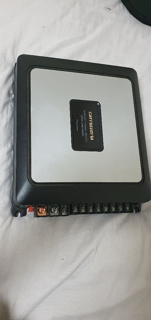 マ*シ様 パイオニア カロッツェリア GM-D6400 4チャンネルアンプ