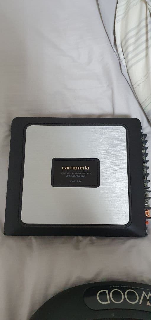 マ*シ様 パイオニア カロッツェリア GM-D6400 4チャンネルアンプ