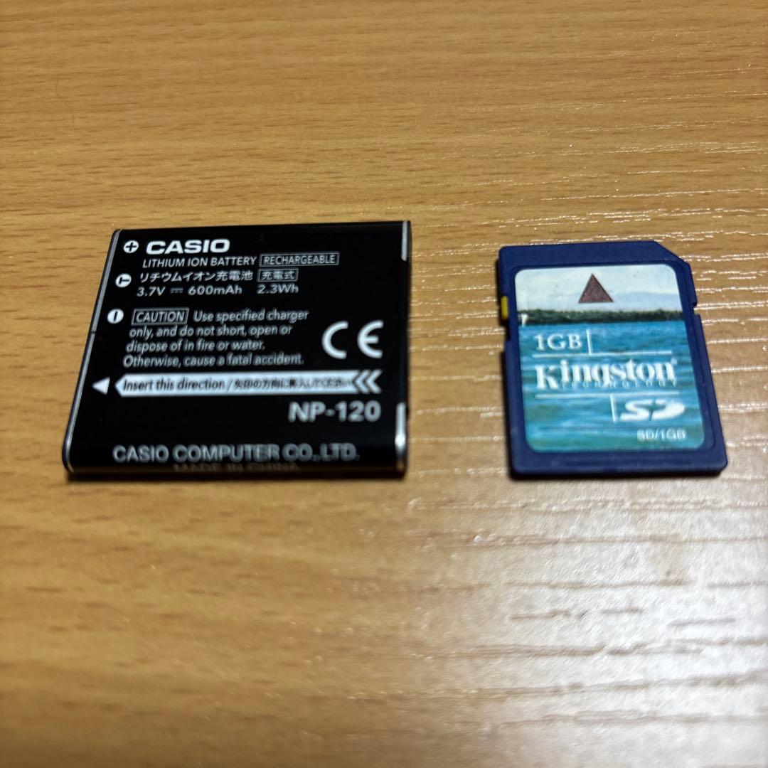 CASIO EXILIM デジカメ ホワイト