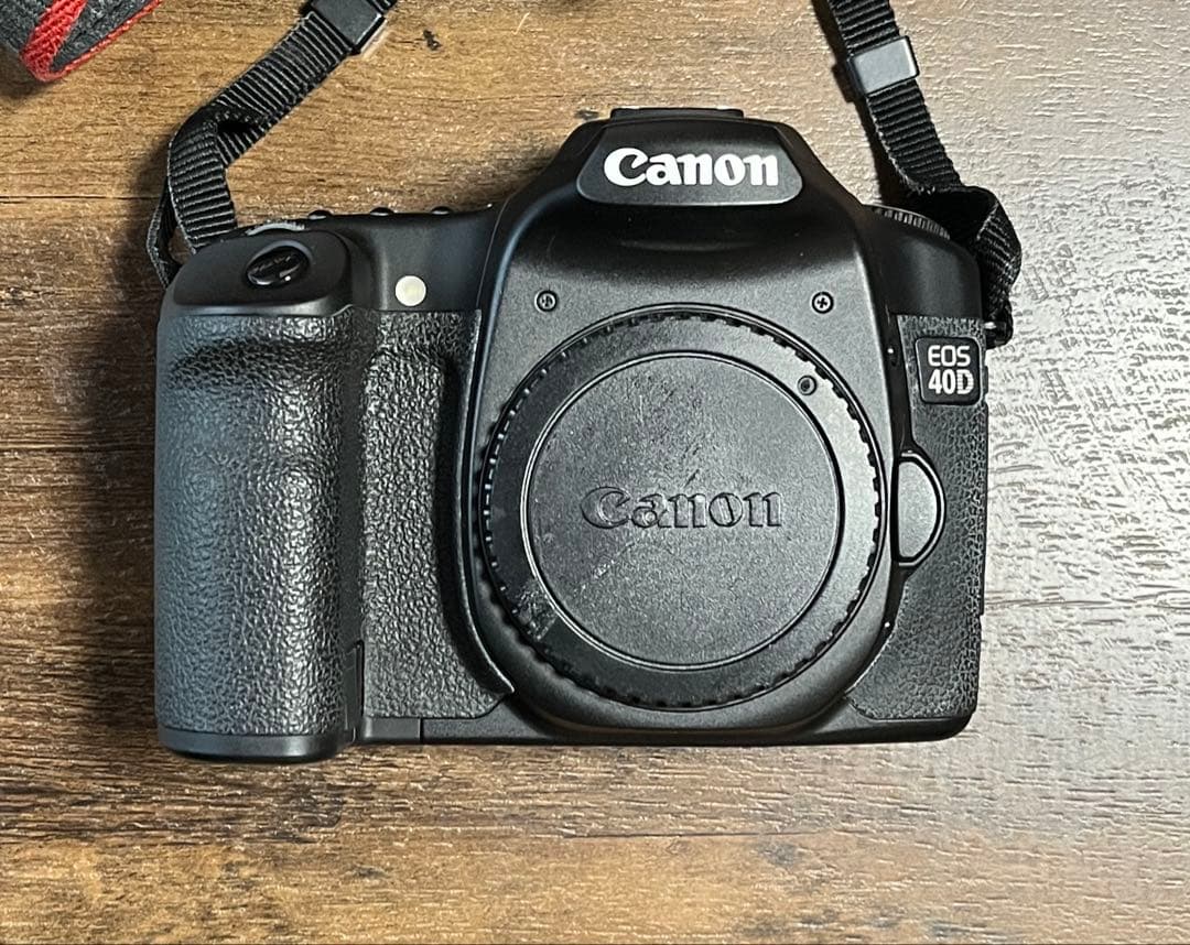 Canon EOS 40D デジタル一眼レフカメラ 50mm f1.8レンズ付き