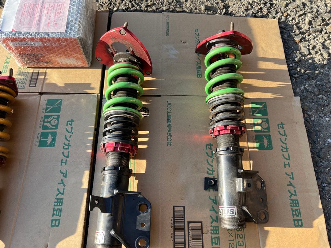 ラルグス　スバル　インプレッサ GH系用 車高調フォレスターSHにて使用　流用に