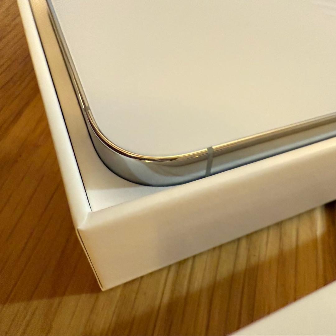 美品　Apple iPhone 14 Pro シルバー 本体 256GB