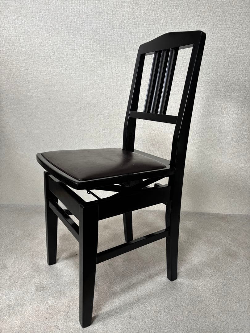 kawai トムソン椅子