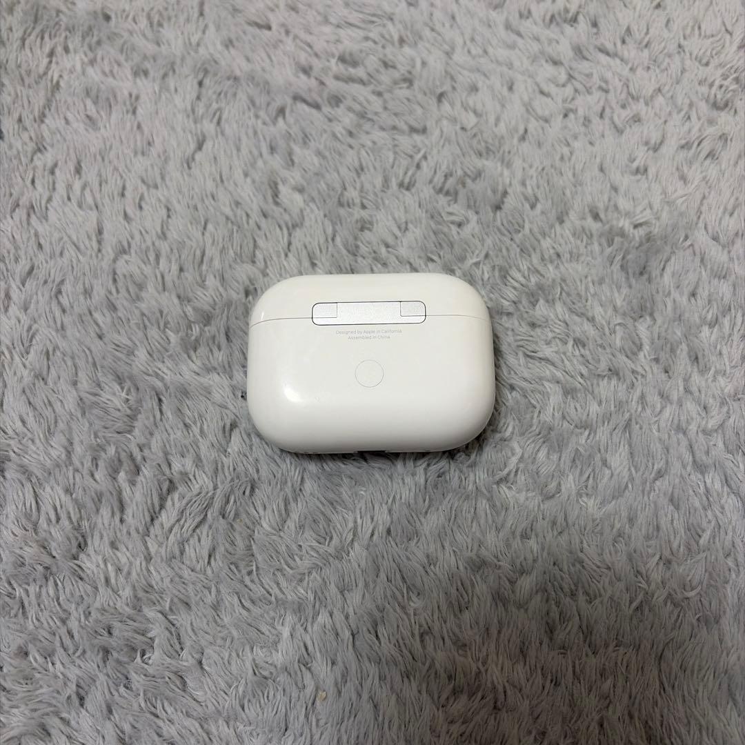 AirPods Pro 第2世代本体（充電ケース＋左右）