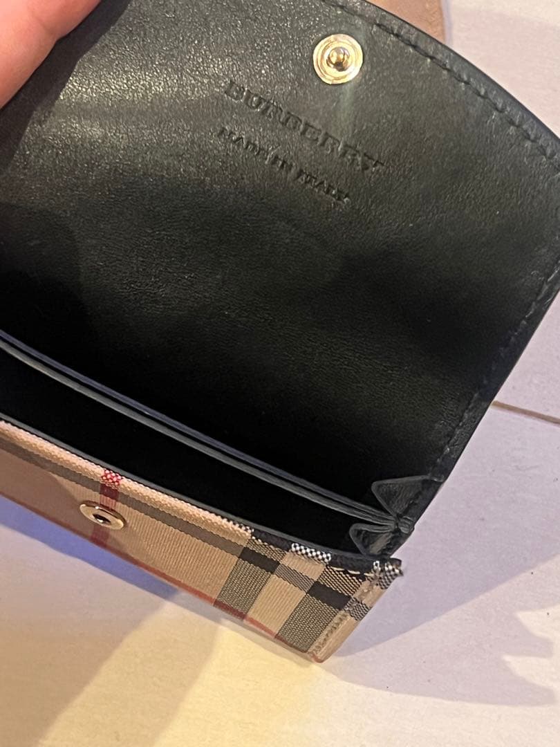 BURBERRY 名刺入れ ブラック/ベージュ