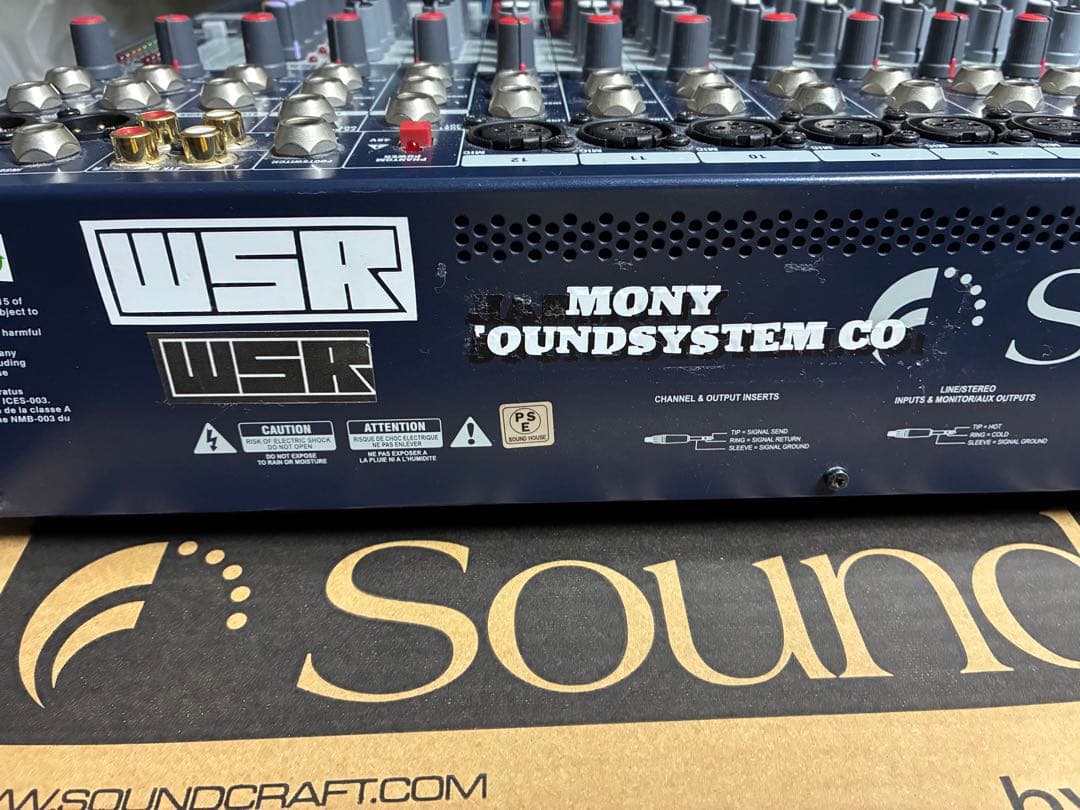 Soundcraft EFX12 アナログミキサー 12チャンネル