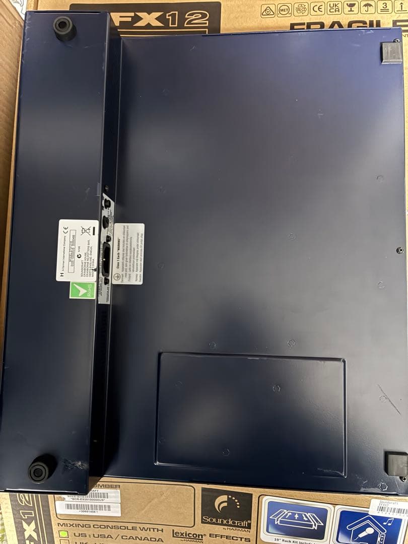 Soundcraft EFX12 アナログミキサー 12チャンネル