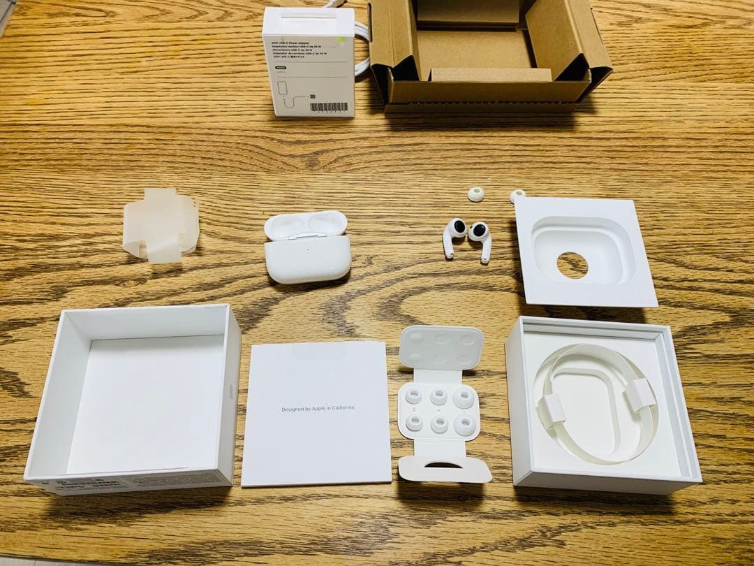 Shinamoさん専用　ほぼ新品！AirPods Pro 第2世代 タイプC-C