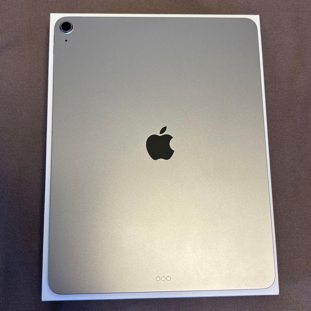 iPad Air (M3) 13インチ　Wi-Fi版　スペースグレイ　128GB