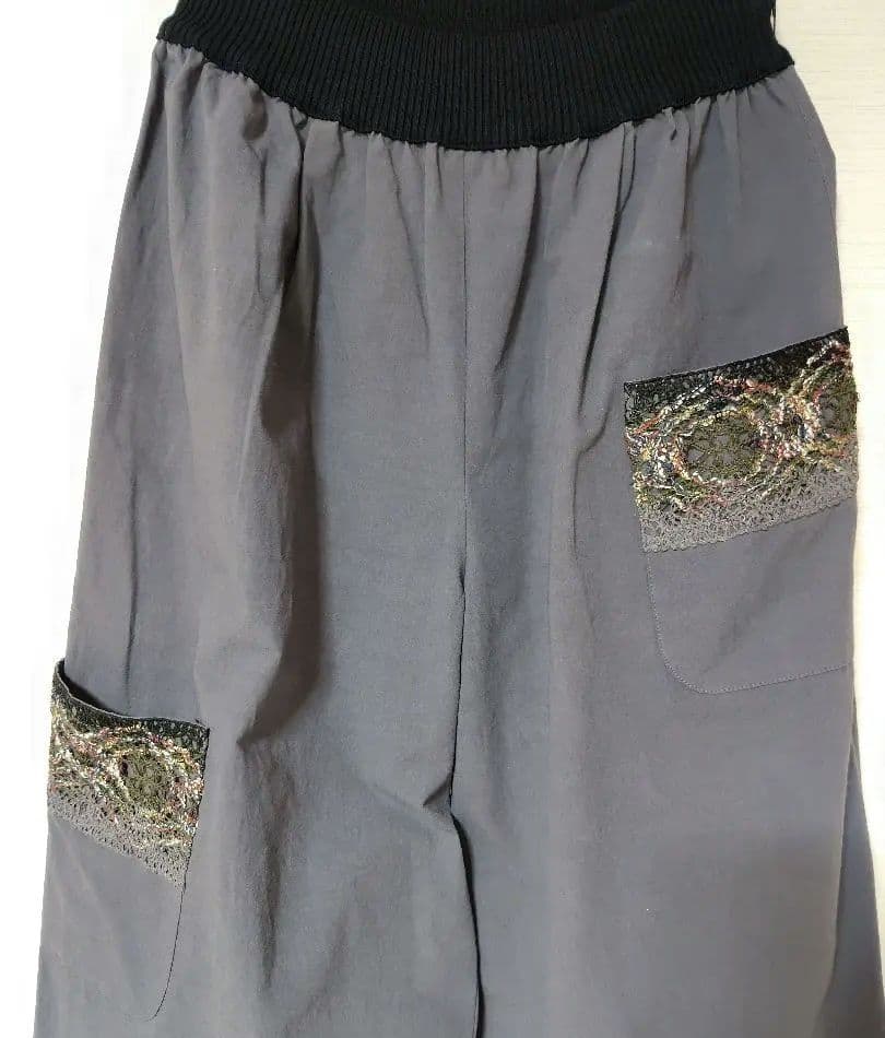 《M.&KYOKO》 ワイドパンツ　クマムレースポケット付き　 佐藤繊維