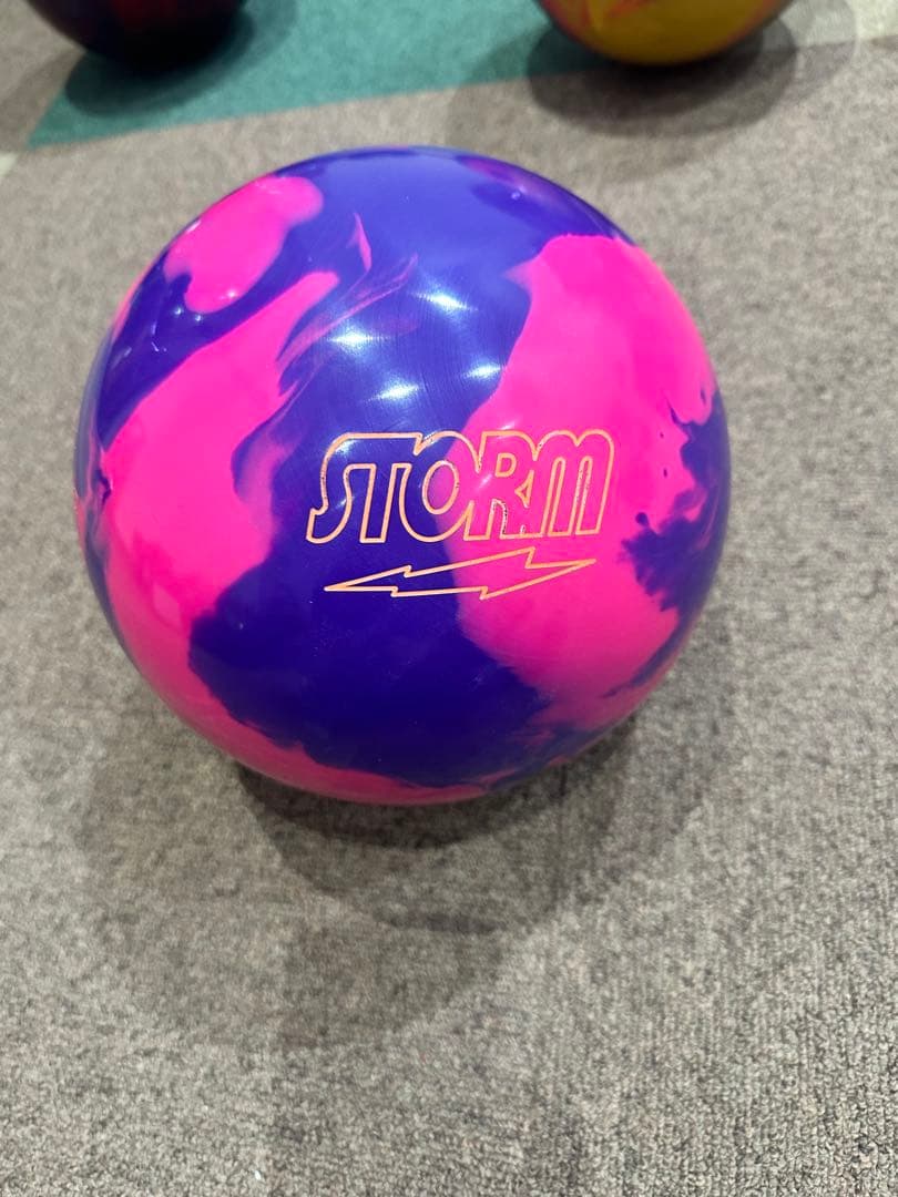 STORM ストーム　バイトパニックai　15ポンド　ボウリングボール