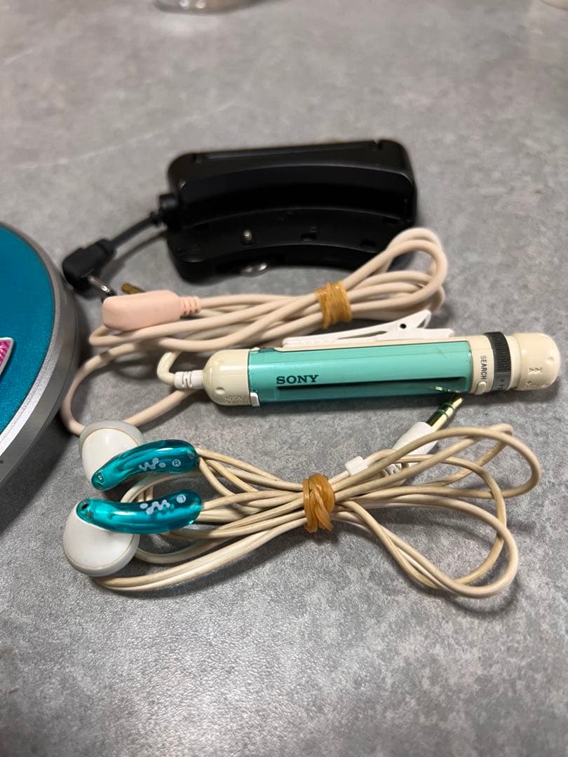 SONY MP3プレーヤー　青　D-NE730