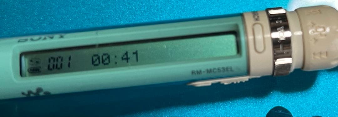 SONY MP3プレーヤー　青　D-NE730