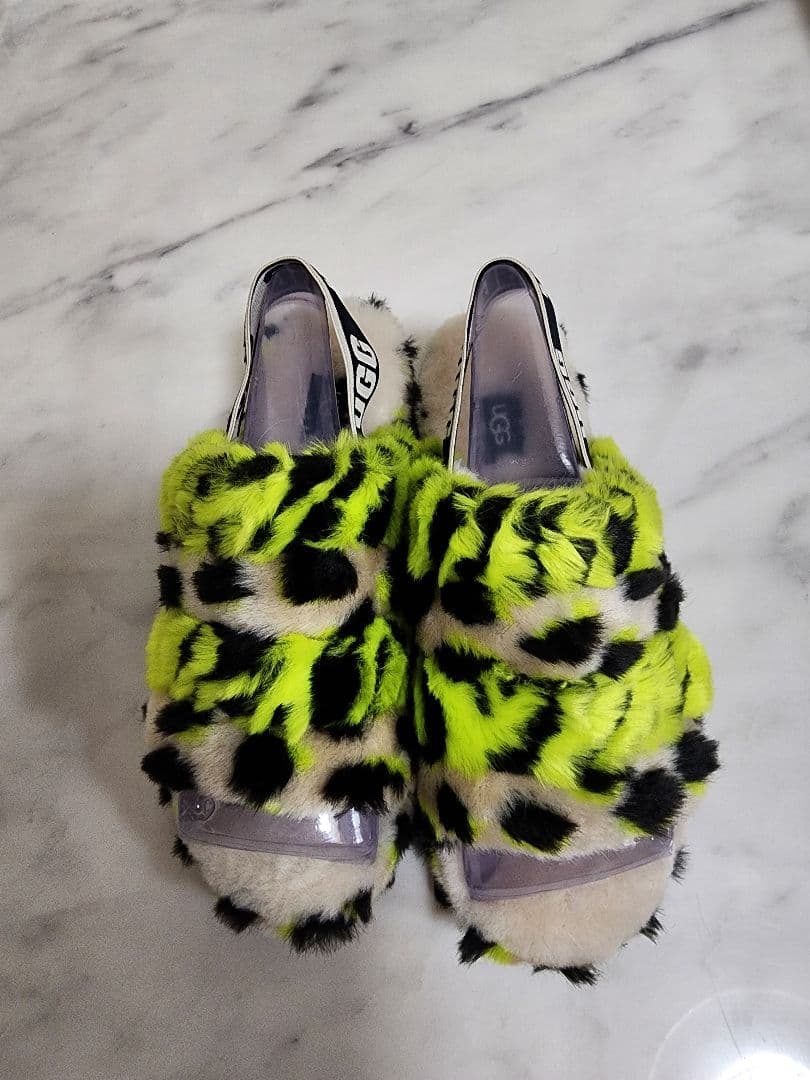 UGG ヒョウ柄 スライドサンダル 『新品』