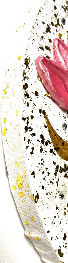 開運絵画　蓮の花　黄金の蓮の花　神の化身　蝶々　白龍様からのメッセージ絵画