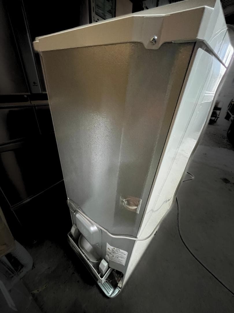 【美品】三菱 冷凍庫 2022年 121L 省エネ 静音 MF-U12H-W