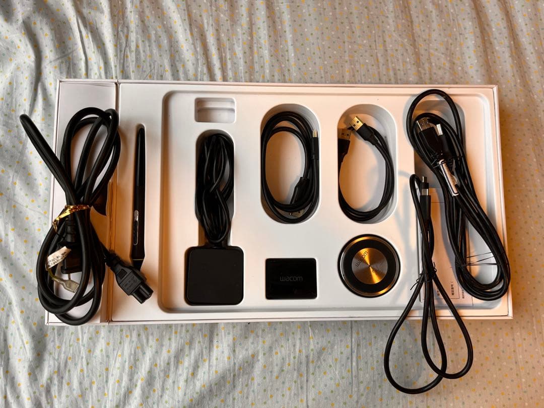 WACOM液タブ cintiq Pro DTH-1320/K0