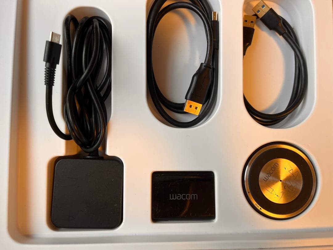 WACOM液タブ cintiq Pro DTH-1320/K0