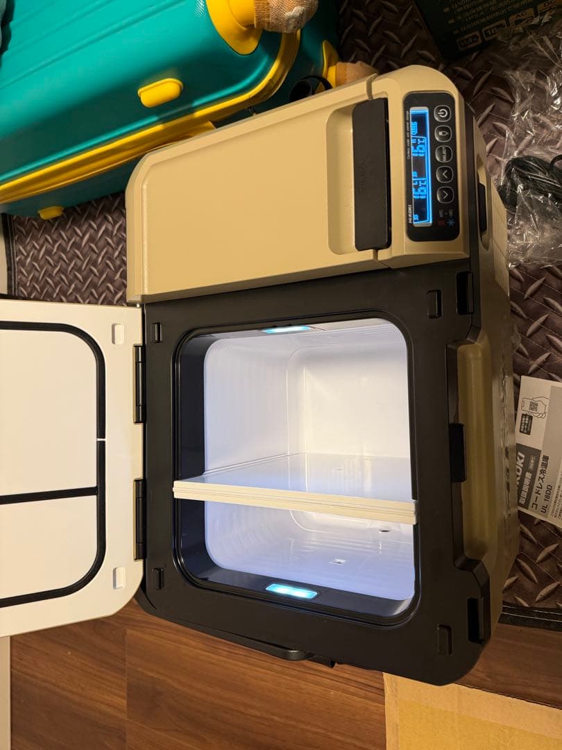 HIKOKI 冷温庫 ベージュ LED照明付き