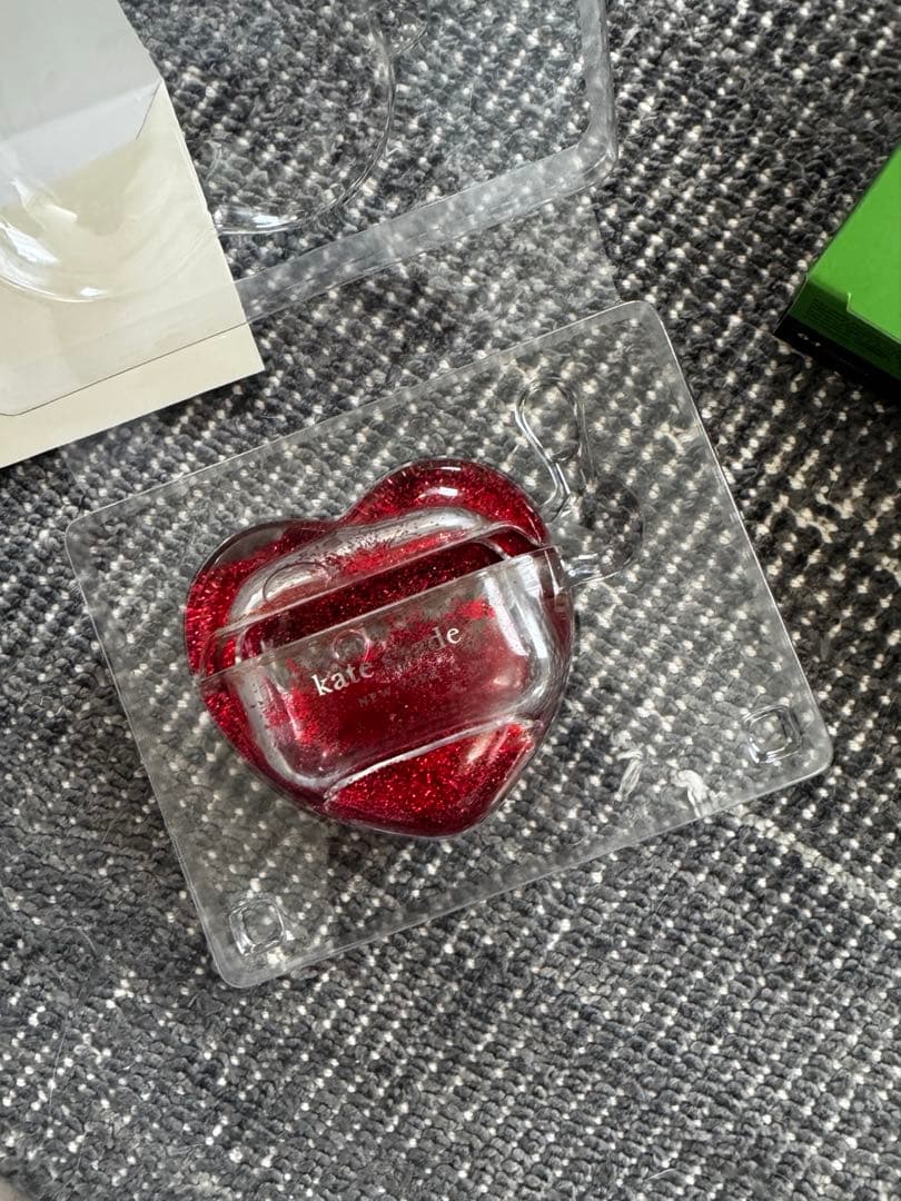 kate spade new york AirPodsPro用ケース　ハート