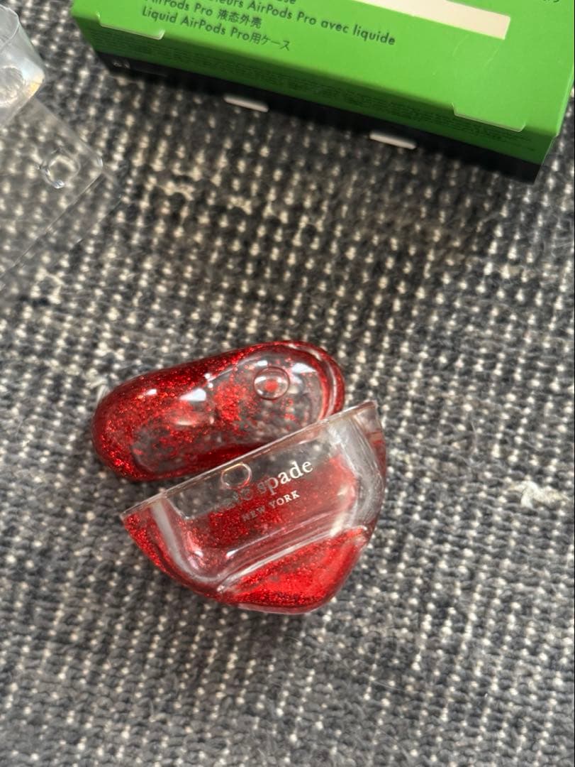 kate spade new york AirPodsPro用ケース　ハート