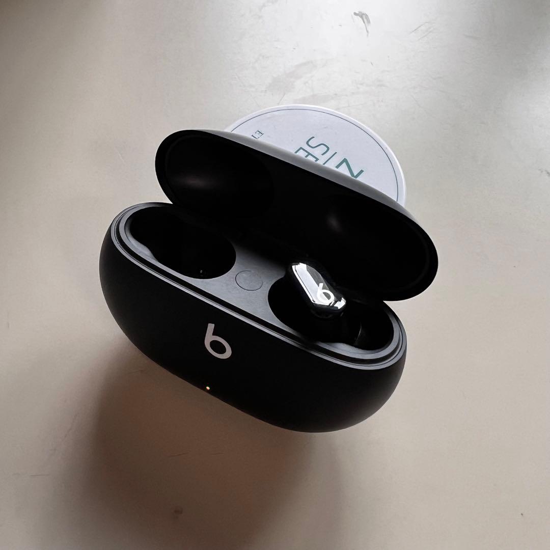 Beats studio buds ケース+右耳