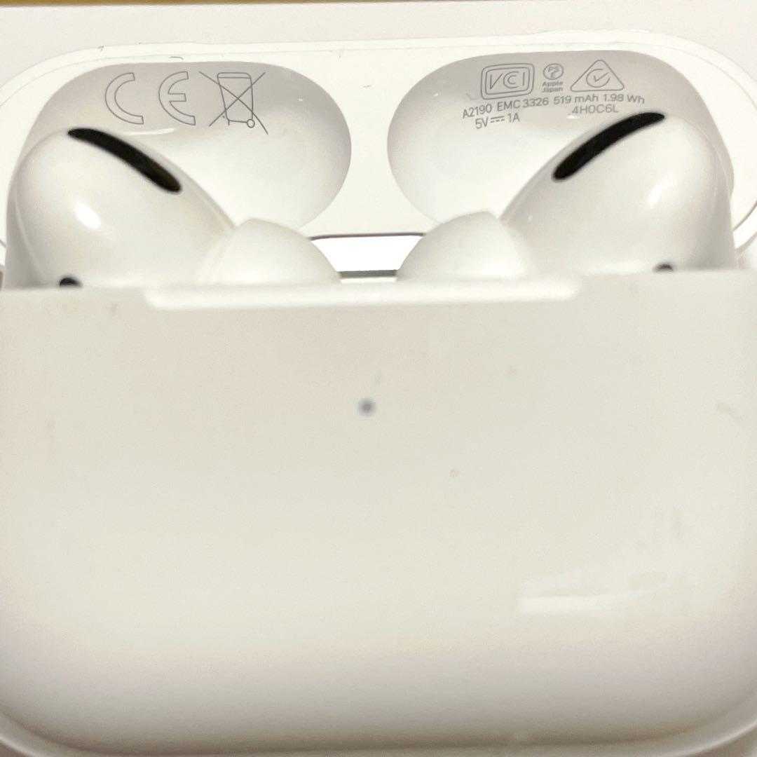 Apple AirPods Pro MWP22J/A ワイヤレスイヤフォン 中古