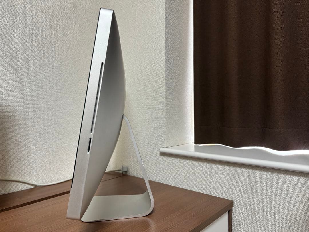 iMac 21.5 Mid2010 3.60GHz i5 12GB／2TB